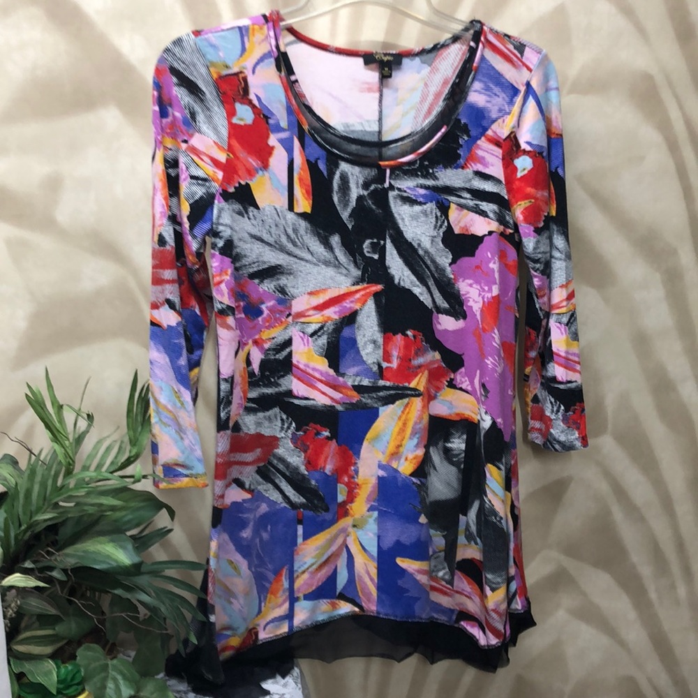 Cupio ladies top size medium